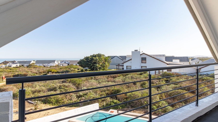 5 Bedroom Property for Sale in Grotto Bay Western Cape